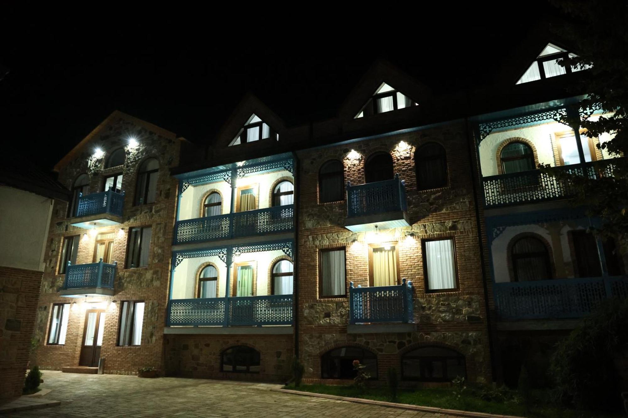 Отель Chateau Orberi Икалто Экстерьер фото